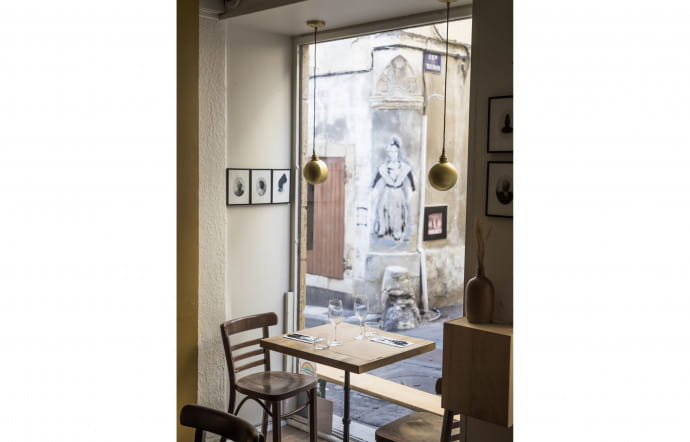 Chardon : 37, rue des Arènes. Tél. +33 (0)9 72 86 72 04. www.hellochardon.com