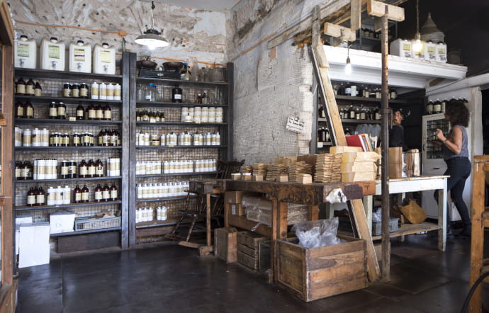 5 Olei Zion Street, Jaffa. Tél. + 972 3 554 4497. www.en.zrp.co.il