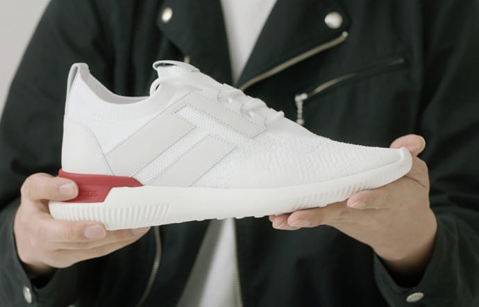 La Shoeker, un hybride ultraléger entre « shoe » et « sneaker », au design innovant.