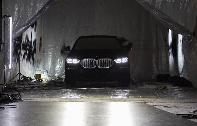 BMW X6 Vantablack, la voiture la plus noire de tous les temps