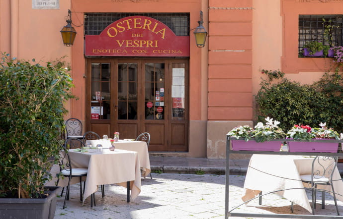 Piazza Croce dei Vespri 6. Tél. +39 091 6171631. www.osteriadeivespri.it