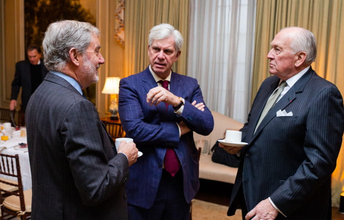 Avec Allan Chapin (à gauche), président de la French-American Foundation, et James Lowenstein (à droite), son cofondateur et président d’honneur.