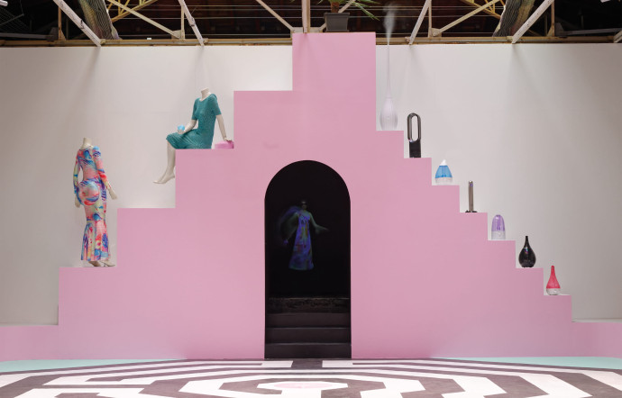 Every Angle Is An Angel, installation, Shana Moulton, Palais de Tokyo, 2016.