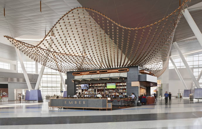 L’Ember, une oasis au cœur du terminal C pour se désaltérer en escale.