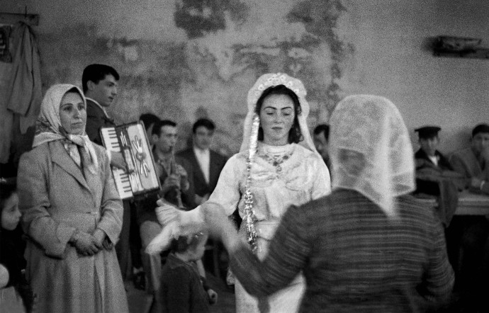 Taşlıtarla, Gaziosmanpaşa, Ara Güler, 1959.
