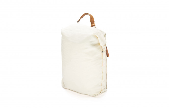 Envies d’ailleurs – QWSTION, 295 €.