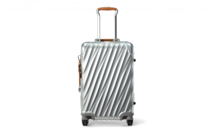 Envies d’ailleurs – Tumi, 995 €.