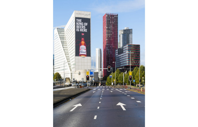 Peuplée de gratte-ciel, Rotterdam a accueilli de grands noms de l’architecture, comme Alvaro Siza et Norman Foster, en passant par un enfant de la ville, Rem Koolhaas.