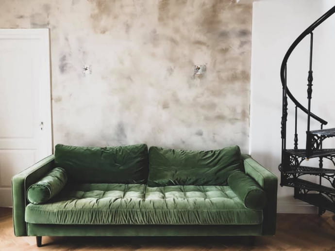 Un trashwall bien réalisé peut redéfinir l’atmosphère d’une pièce.