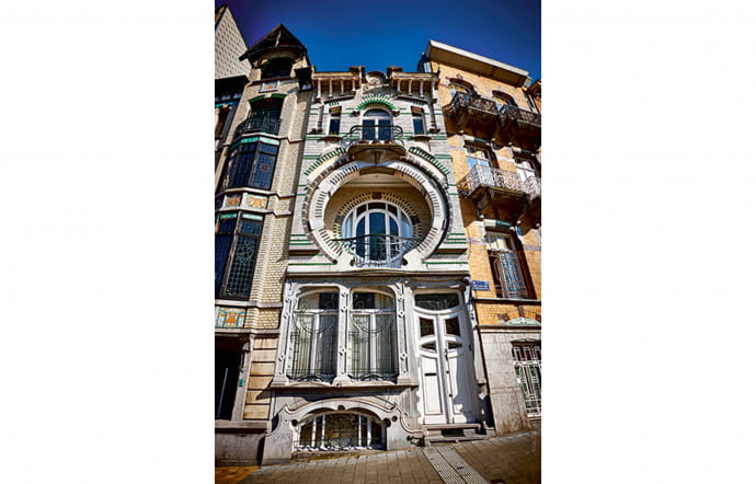 La villa « coup de fouet » d’Arthur Nelissen, 1906. 5, avenue du Mont‑Kemmel,Forest.
