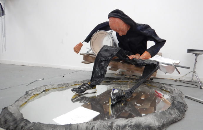 L’artiste Joris Van de Moortel a ouvert son atelier dans le quartier d’Hoboken, à Anvers.