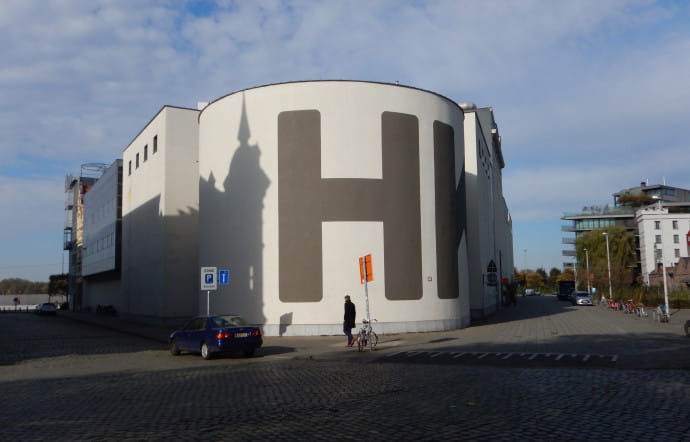 Le musée d’art contemporain D’ANVERS (M HKA).