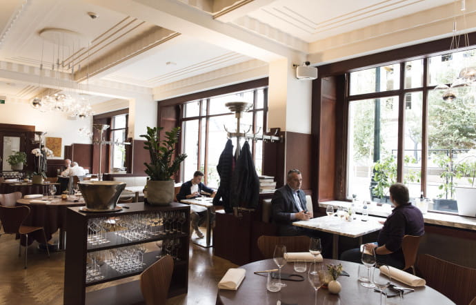 3, rue Baron-Horta. Tél. +32 2 503 00 00. www.bozarrestaurant.be
