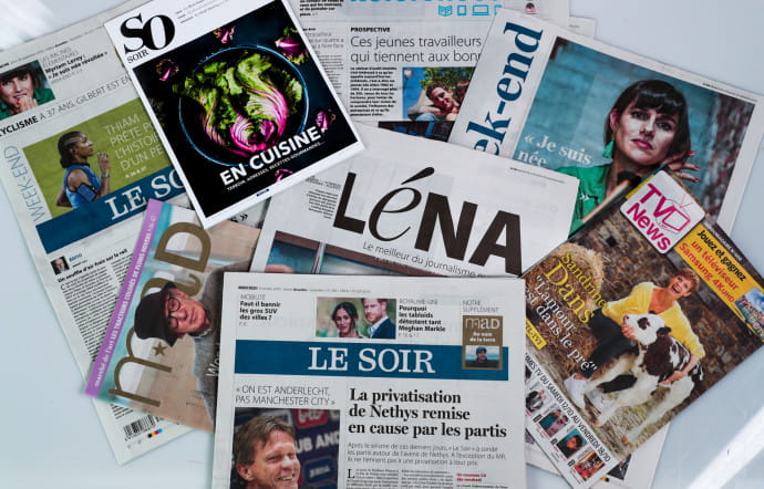 Les éditions papier et numérique du Soir et de ses suppléments touchent près de 640 000 lecteurs chaque jour. Membre de la Leading european newspaper alliance (LENA) qui regroupe huit quotidiens européens, dont Le Figaro, Le Soir accorde une égale importance aux résultats de l’équipe nationale de foot, les Diables Rouges, qu’à l’actualité politique.