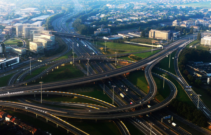 Le réseau routier de la Belgique, qui comprend 1 730 kilomètres d’autoroutes, est le plus dense de la planète.