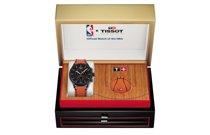 Tissot Chrono XL NBA Collector, 330 €. www.tissotwatches.com