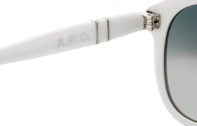 Lunettes Persol 649, blanc, 255 €, A.P.C.