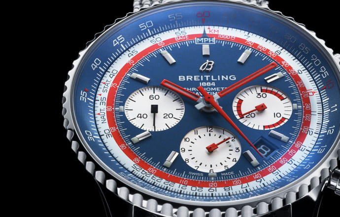 Breitling Navitimer B01 Chronographe 43 Pan Am Edition, boîtier en acier de 43 mm, calibre chronographe automatique B01, lunette bidirectionnelle, guichet date entre 4 et 5 heures, réserve de marche de 70 heures, bracelet en cuir, en maille milanaise ou en Air Racer, 8 200 €.