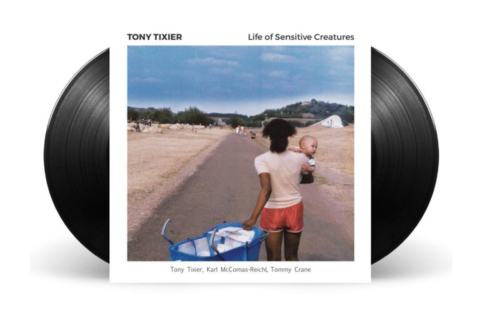 Life of Sensitive Creatures, le dernier opus de Tony Tixier, est sorti en décembre 2017.