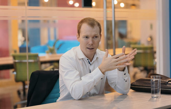 Michael McCullough, l’un des fondateurs de KMC Solutions, fournisseur d’offres de bureau flexibles et de main-d’œuvre.