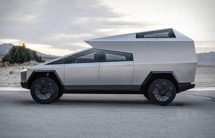 Insolite : le Cybertruck de Tesla transformé en camping-car