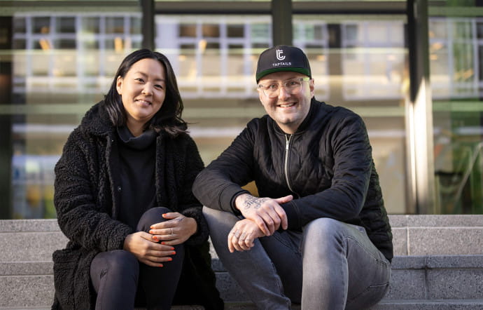 Au royaume du cocktail, Monica Berg et Alex Kratena, deux pointures de la mixologie, se sont associés autour d’un concept, Tayēr + Elementary.