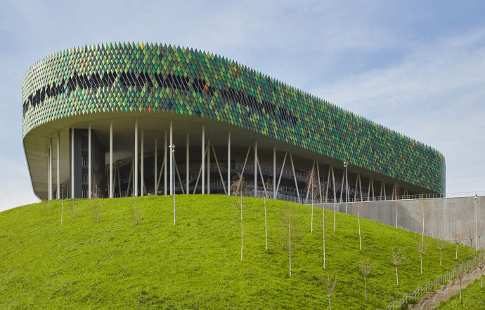 La multinationale basque Idom a conçu le nouveau stade San Mamés, ainsi que la Bilbao Arena, l’immense palais des sports indoor qui occupe un ancien site minier.