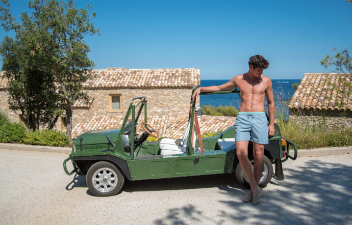 Nombre de marques sont nées sur les rives de la Méditerranée, à l’instar de Kiwi Saint-Tropez.
