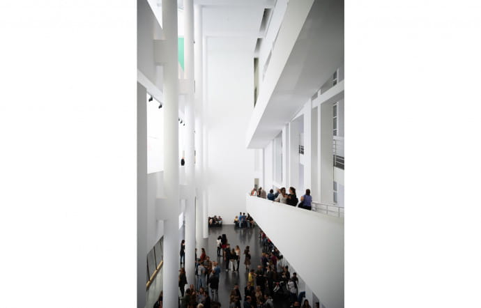 Le MACBA fête ses 25 ans cette année.
