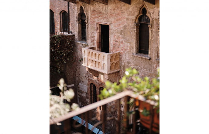 Le fameux balcon de Juliette. Photo : Andrea Pugiotto (www.andreapugiotto.com / @andreapugiottolias).