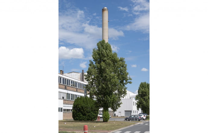 Le site de Chantereine accueille 3 entités : Saint-Gobain Glass, qui fabrique le verre plat pour l’automobile et le bâtiment, Saint-Gobain Sekurit, qui produit tout le vitrage automobile, et le centre de recherche Saint-Gobain Research.