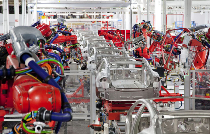 L’usine de Fremont, en Californie, est l’un des plus grands sites industriels du monde. C’est également l’une des plus robotisées.