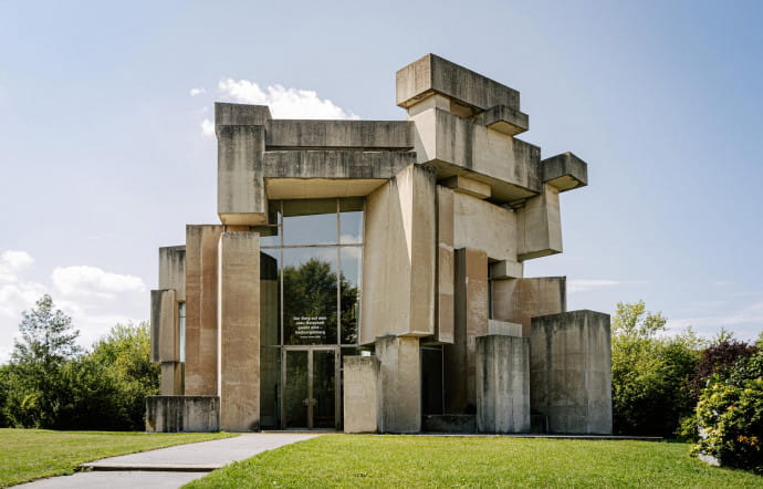 Kirche Zur Heiligsten Dreifaltigkeit par Fritz Wotruba.
