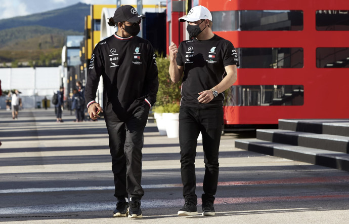 Valtteri Bottas et son coéquipier chez Mercedes, Lewis Hamilton.