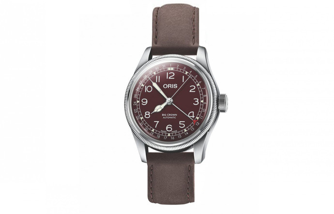 Oris, 1 600 €. – Notre sélection de montres rouges