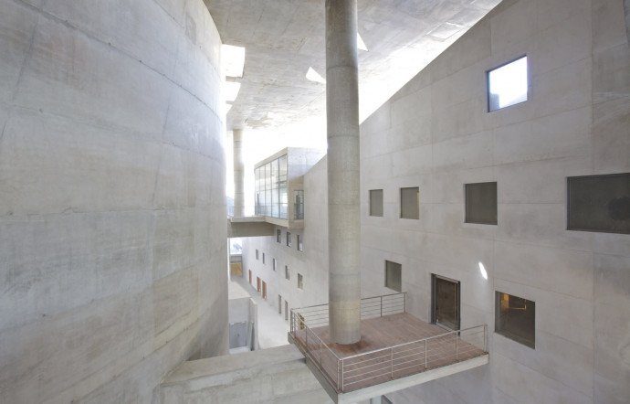 La Cité des arts, à Rio de Janeiro, de Christian de Portzamparc.
