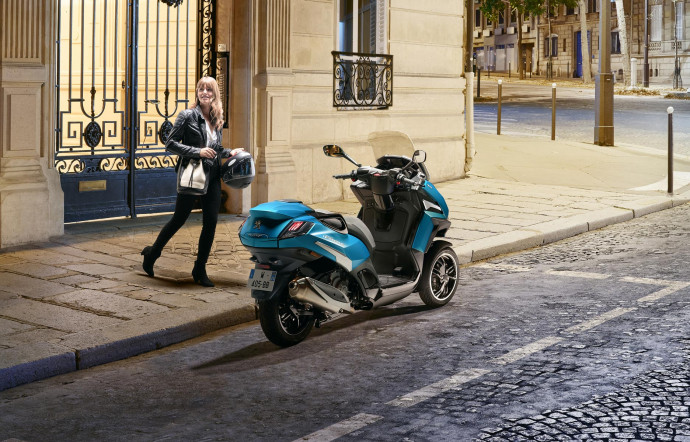 peugeot-metropolis-scooter-trois-roues-2020-2021-nouveau-1-56