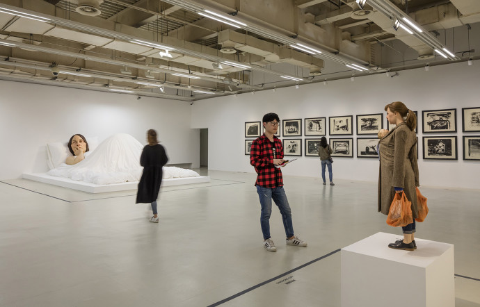 En 2017 s’est tenue l’exposition Fondation Cartier pour l’art contemporain, A Beautiful Elsewhere, à la Power Station.