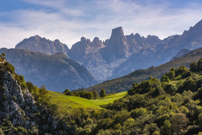 Les Asturies abritent le premier parc national d’Espagne que l’on nomme aujourd’hui parc des Pics d’Europe, en plein cœur de l’Espagne verte.