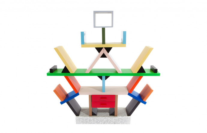 Memphis Milano sur madeindesign.com, 14 360 €.