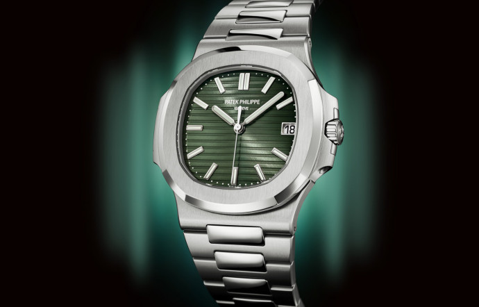 La Patek Philippe Nautilus 5711/1A-014 et son cadran vert olive, une couleur inédite pour la montre culte de la manufacture suisse.