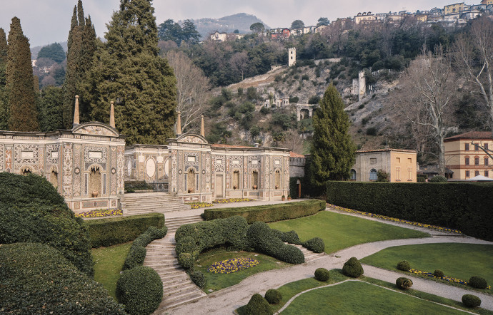 Construite au bord du lac de Côme, la Villa d’Este est un palais Renaissance du XVIe siècle, devenu un palace en 1873.