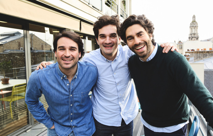 Les cofondateurs de la marque de lunettes Izipizi (de gauche à droite) : Quentin Couturier, Xavier Aguera et Charles Brun.