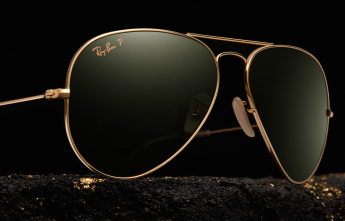 Ray-Ban Aviator Solid Gold.