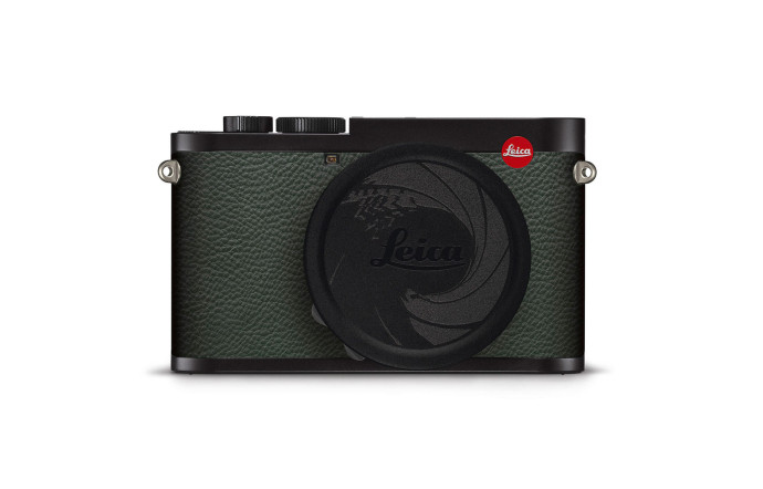 Leica, 7250 €.