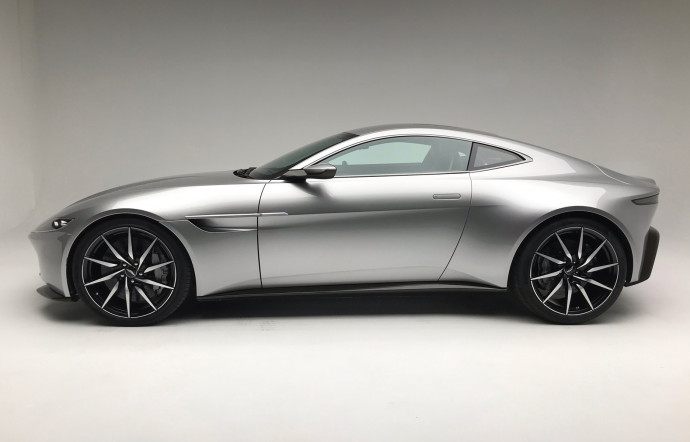 Aston Martin DB10, Spectre.