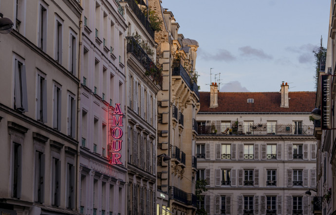 Hôtel Amour, 8 Rue de Navarin, Paris 9e. www.hotelamourparis.fr