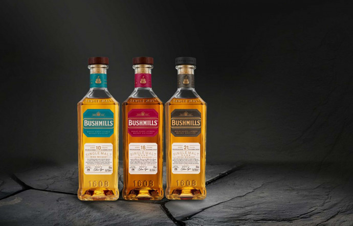 Les trois malts Bushmills, assemblés par la Master Blender, Helen Mulholland.