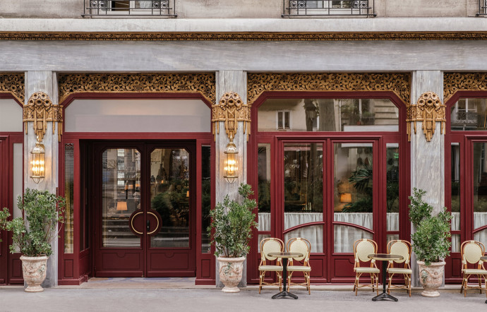 55, boulevard Marguerite‑de‑Rochechouart. Tél. +33 (0)1 42 81 91 00. hotelrochechouart.com
