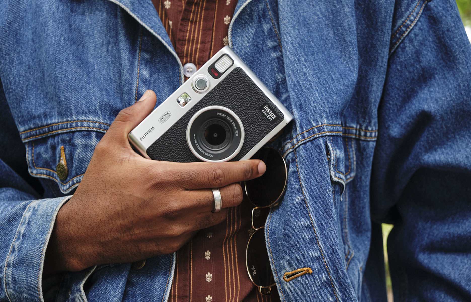 Instax mini Evo : l'appareil photo instantané / imprimante connecté de  Fujifilm